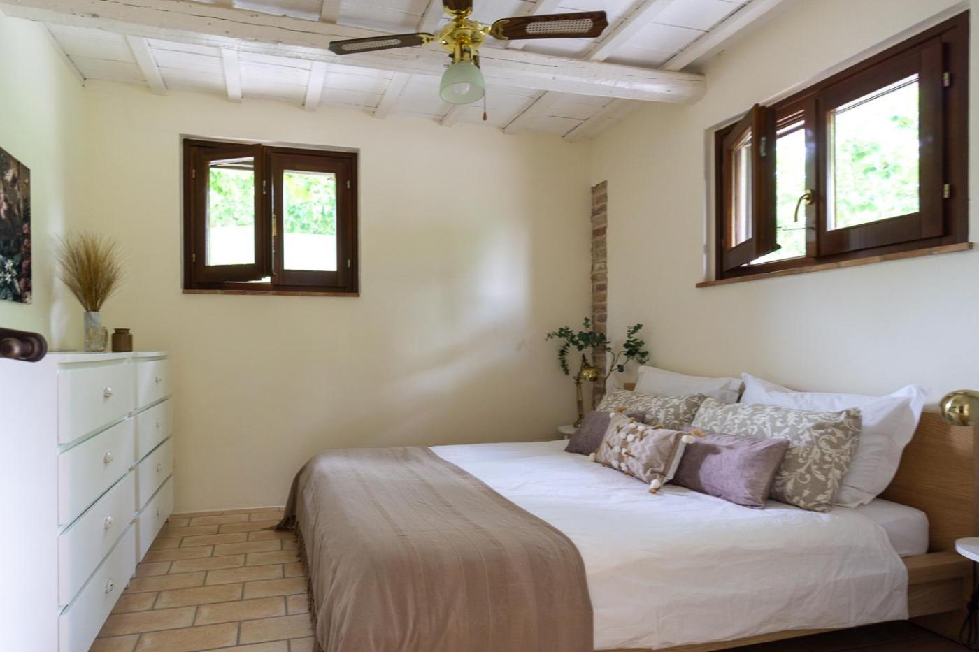Rosa Nel Pozzo Apartments And B&B San Pietro  Dış mekan fotoğraf